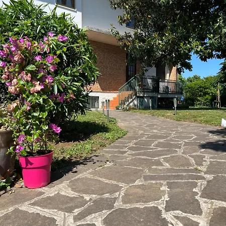 Guest house The Little Verona *
