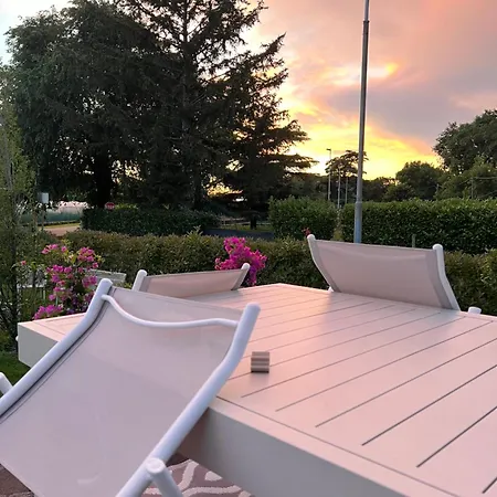 The Little Verona Guest house *